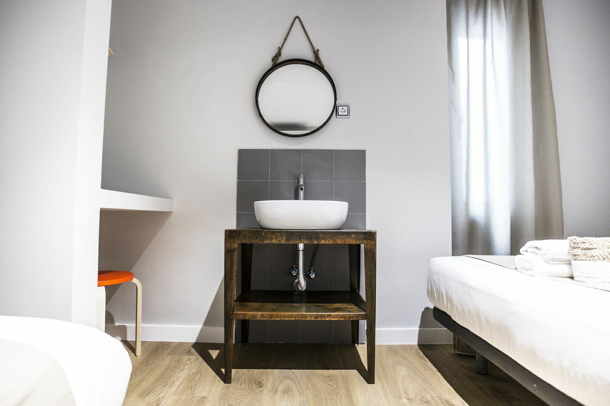 Hola Rooms Madrid Bagian luar foto