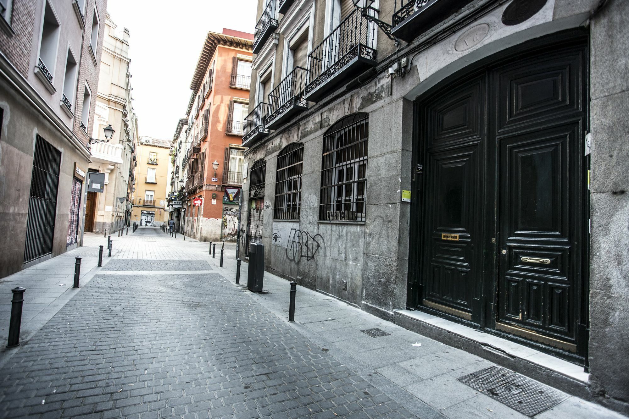 Hola Rooms Madrid Bagian luar foto
