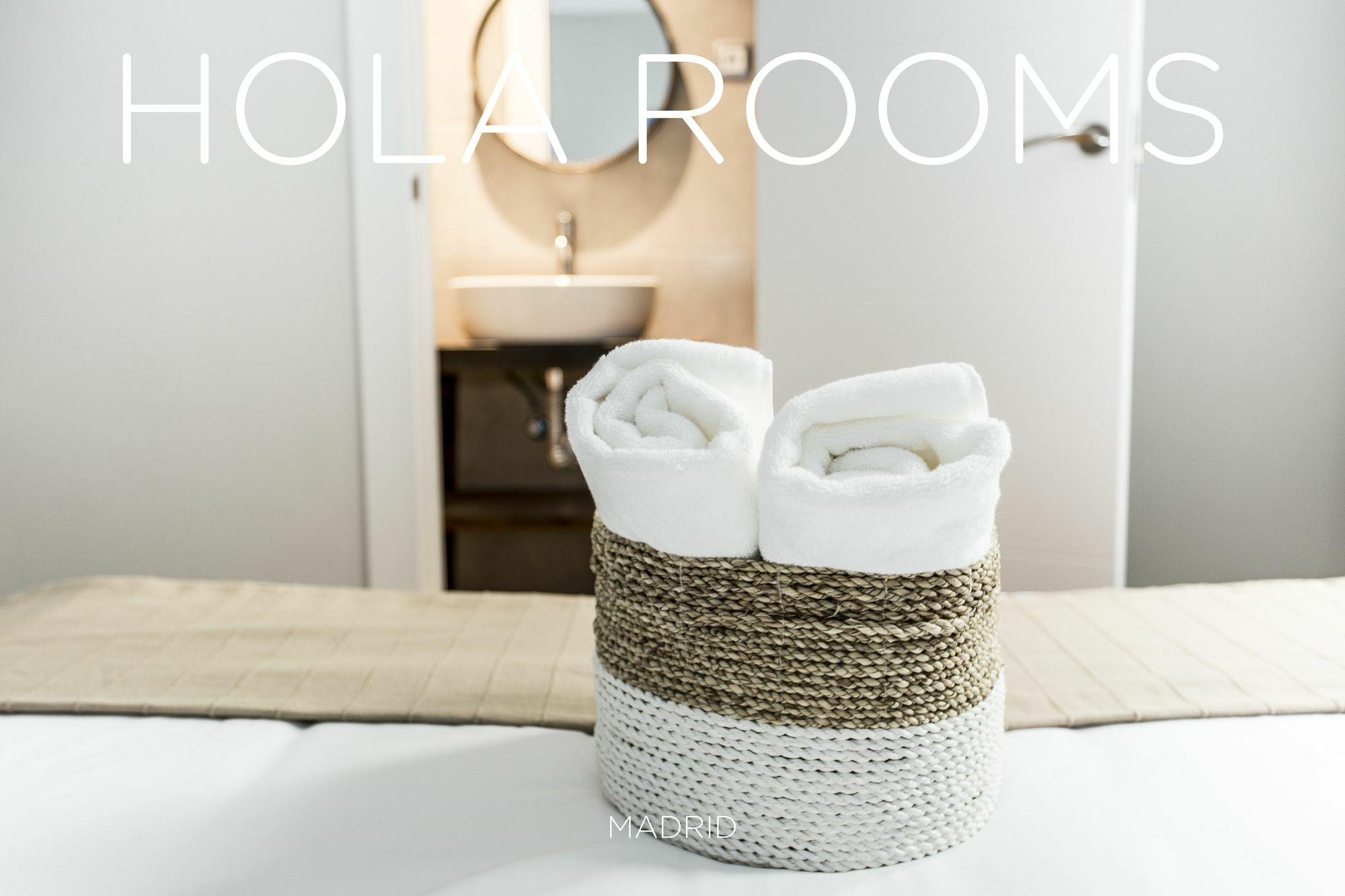 Hola Rooms Madrid Bagian luar foto